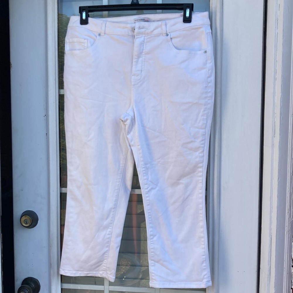 Isaac Mizrahi While Cropped Jeans Sz 12